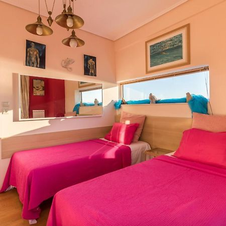 פיראוס A Luxury Maisonette With Sea View מראה חיצוני תמונה