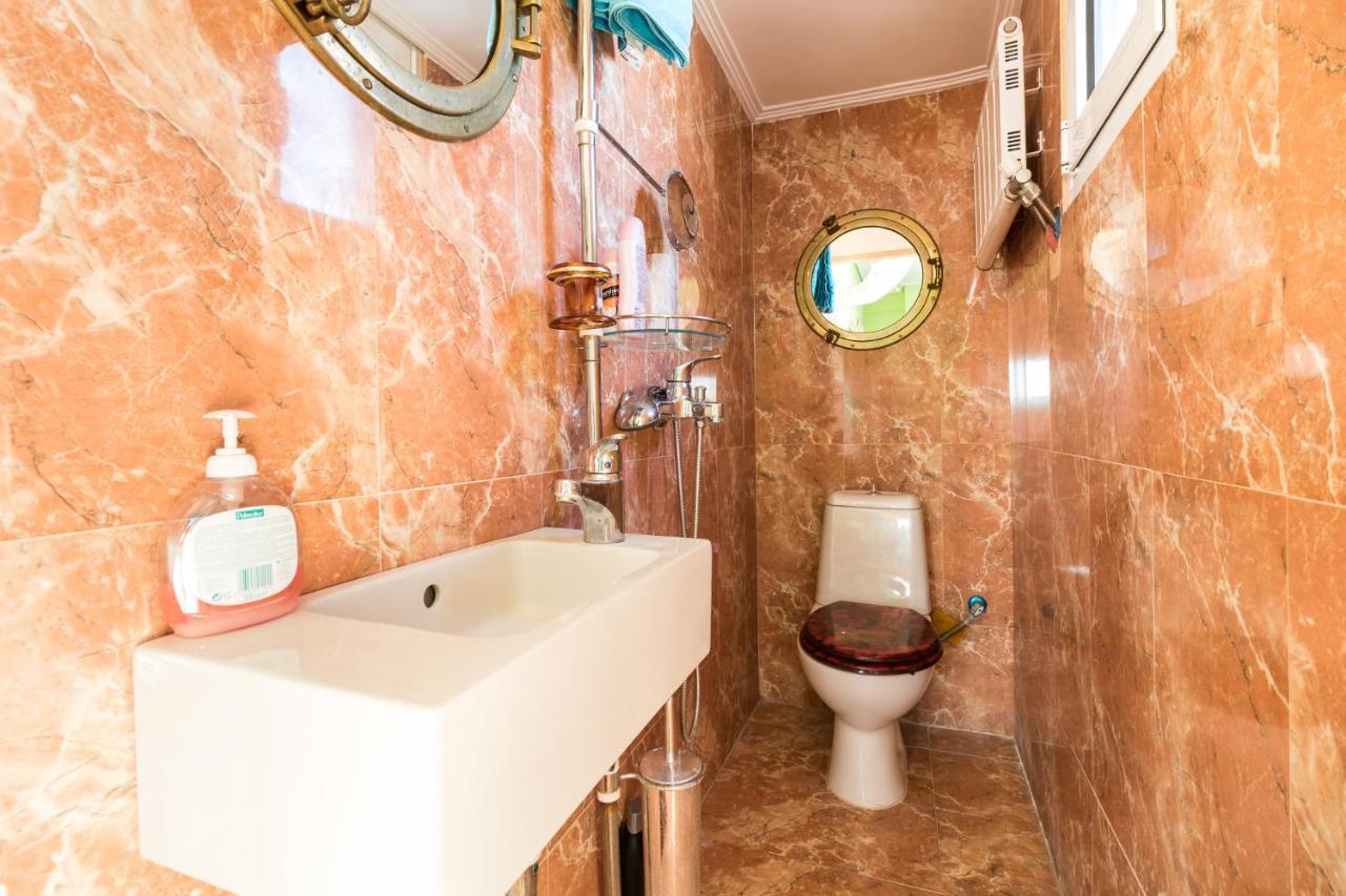 פיראוס A Luxury Maisonette With Sea View מראה חיצוני תמונה